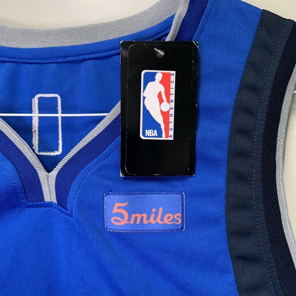 Nike LUKA DONCIC #77 Dallas Mavericks Swingman Jersey - Picture 7 of 9